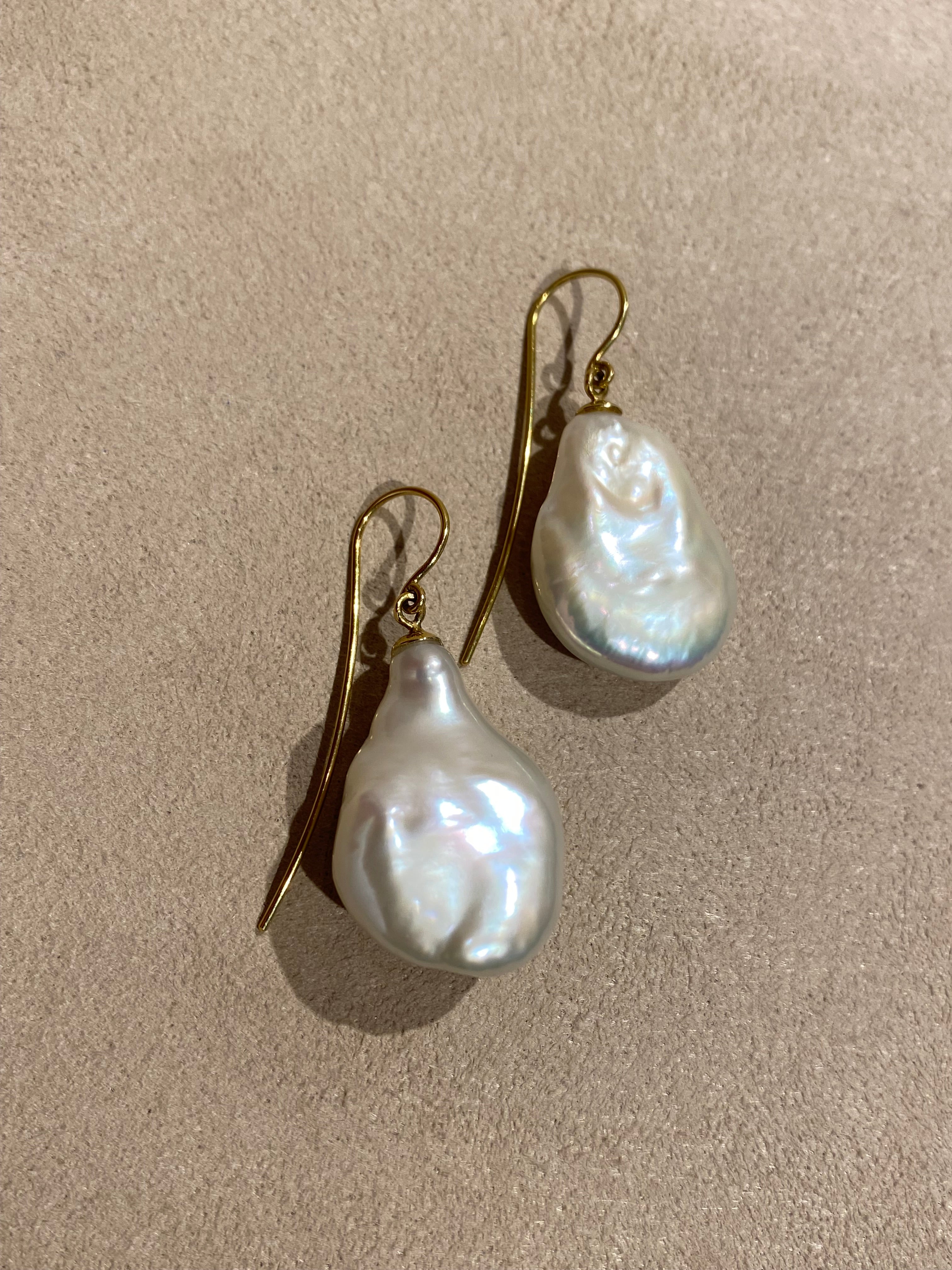 Keshi Parel Oorbellen