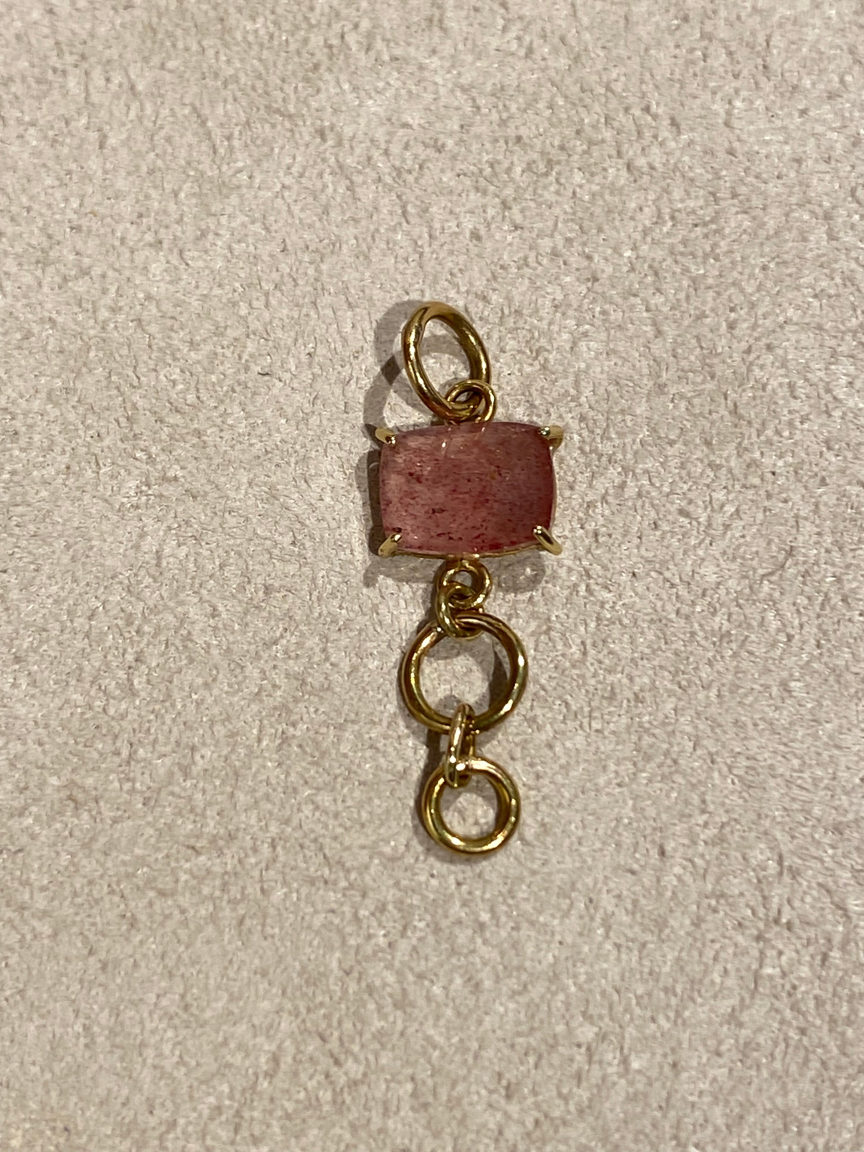 Aardbeienkwarts Hanger