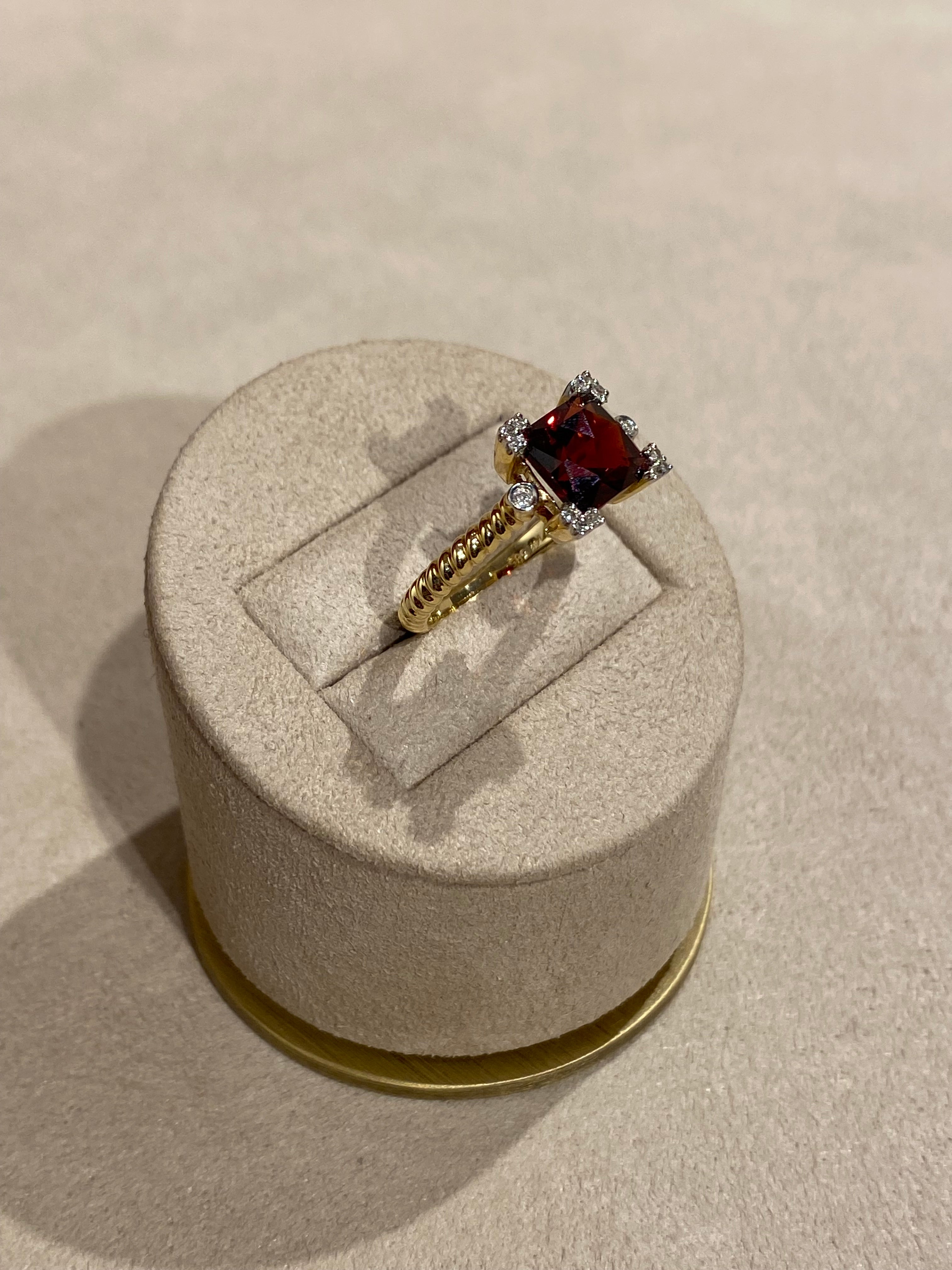 Granaat Diamant Tors Ring