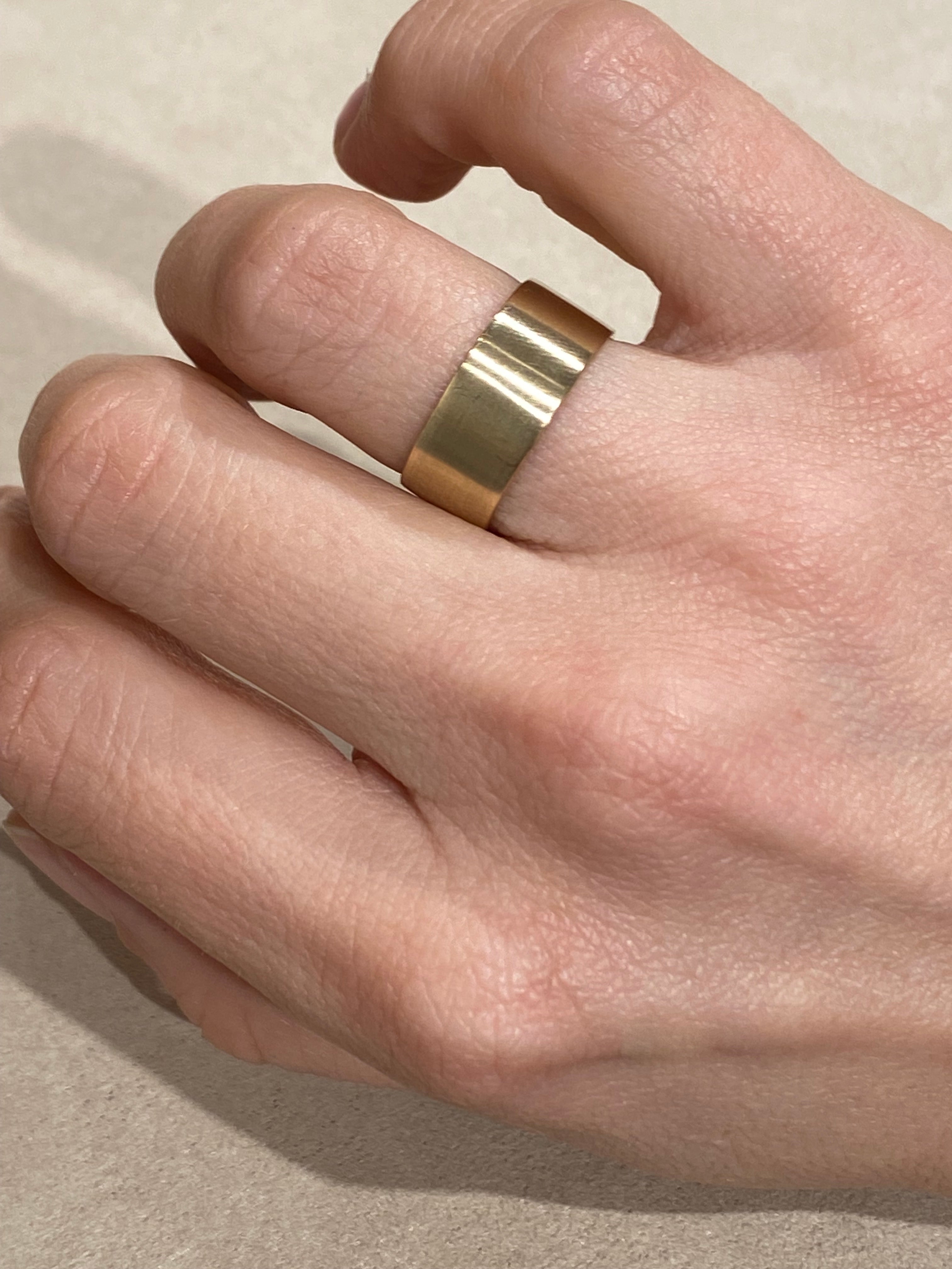 Brede Matte Ring