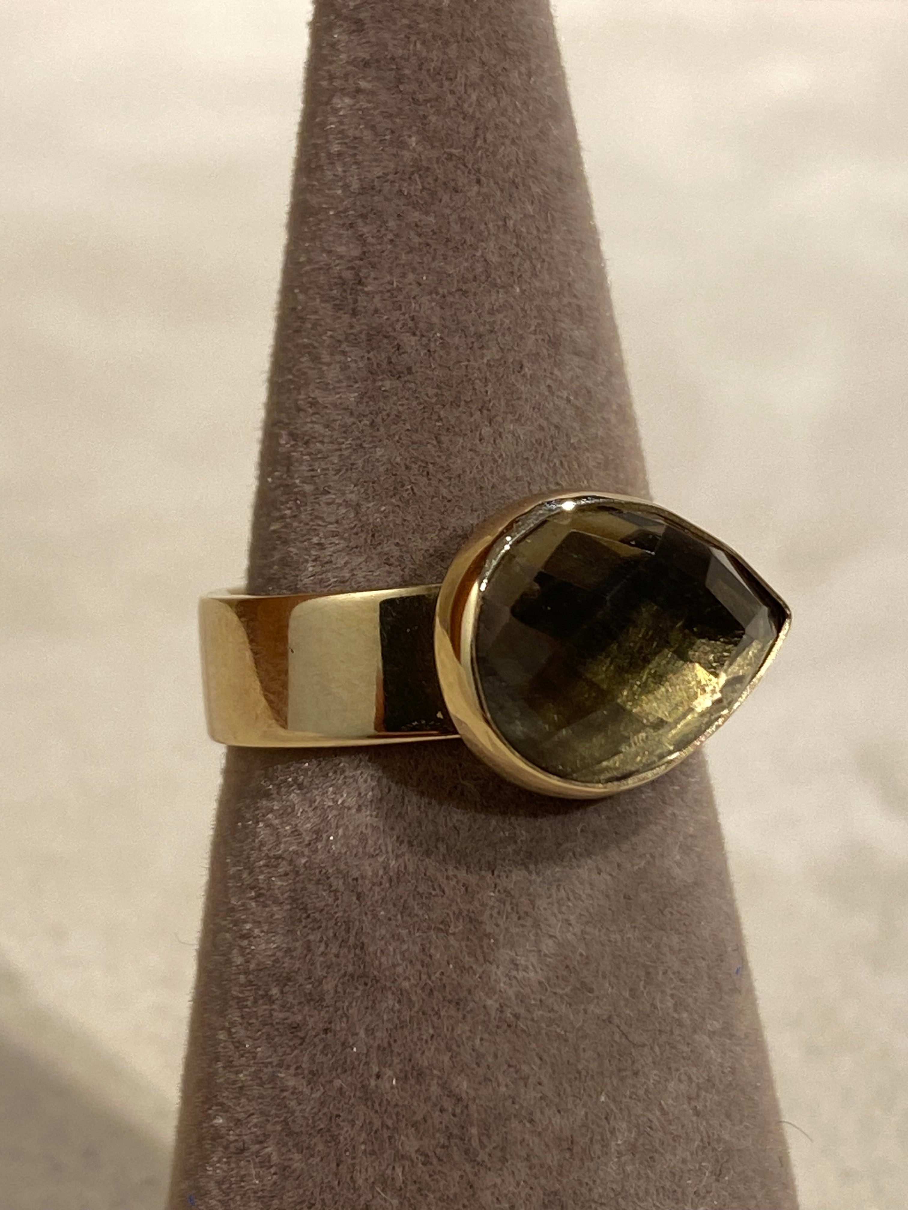 Pauw Rookkwarts Ring