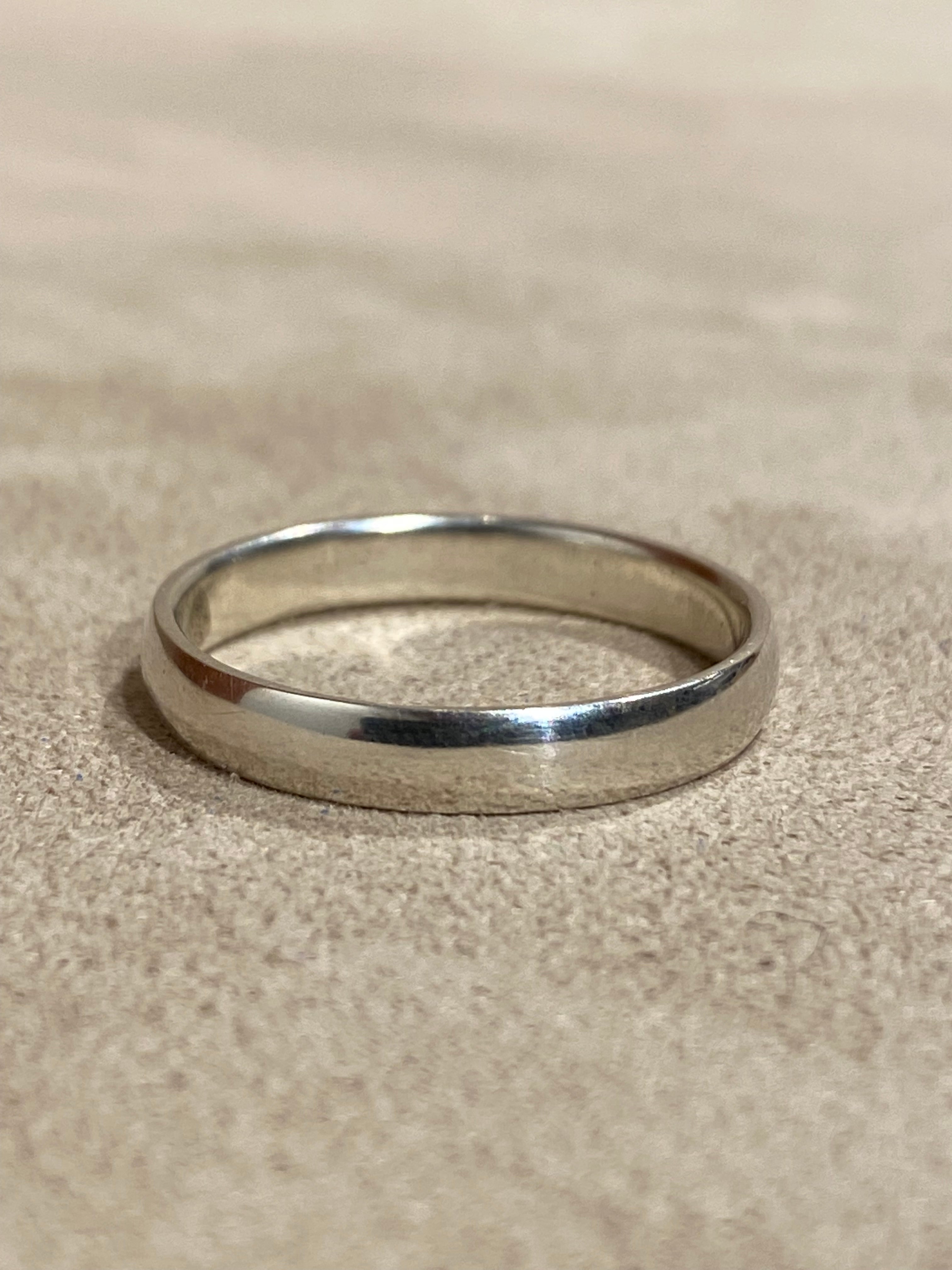 Witgouden Vlak Bolle Ring