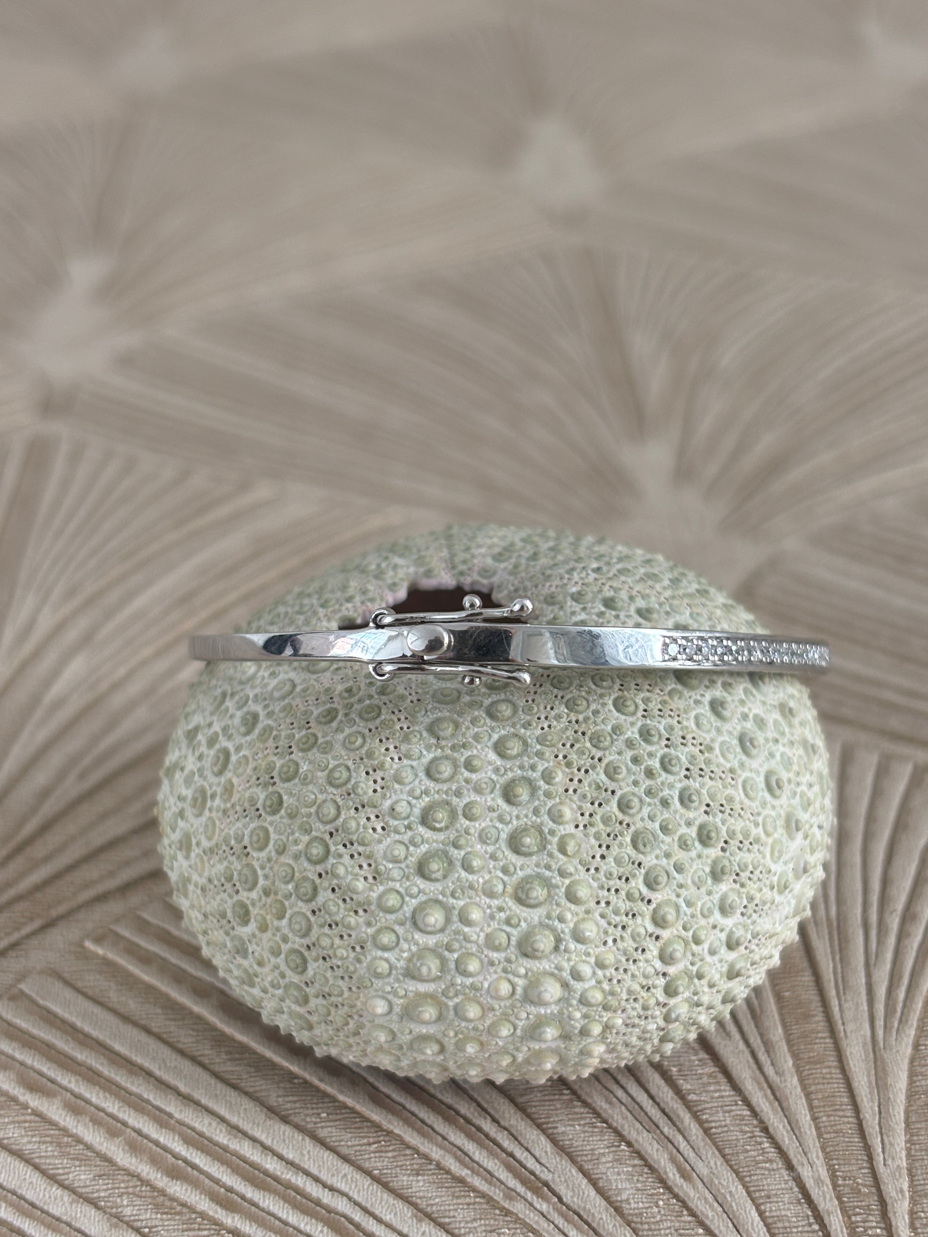 Witgouden Diamant Bangle