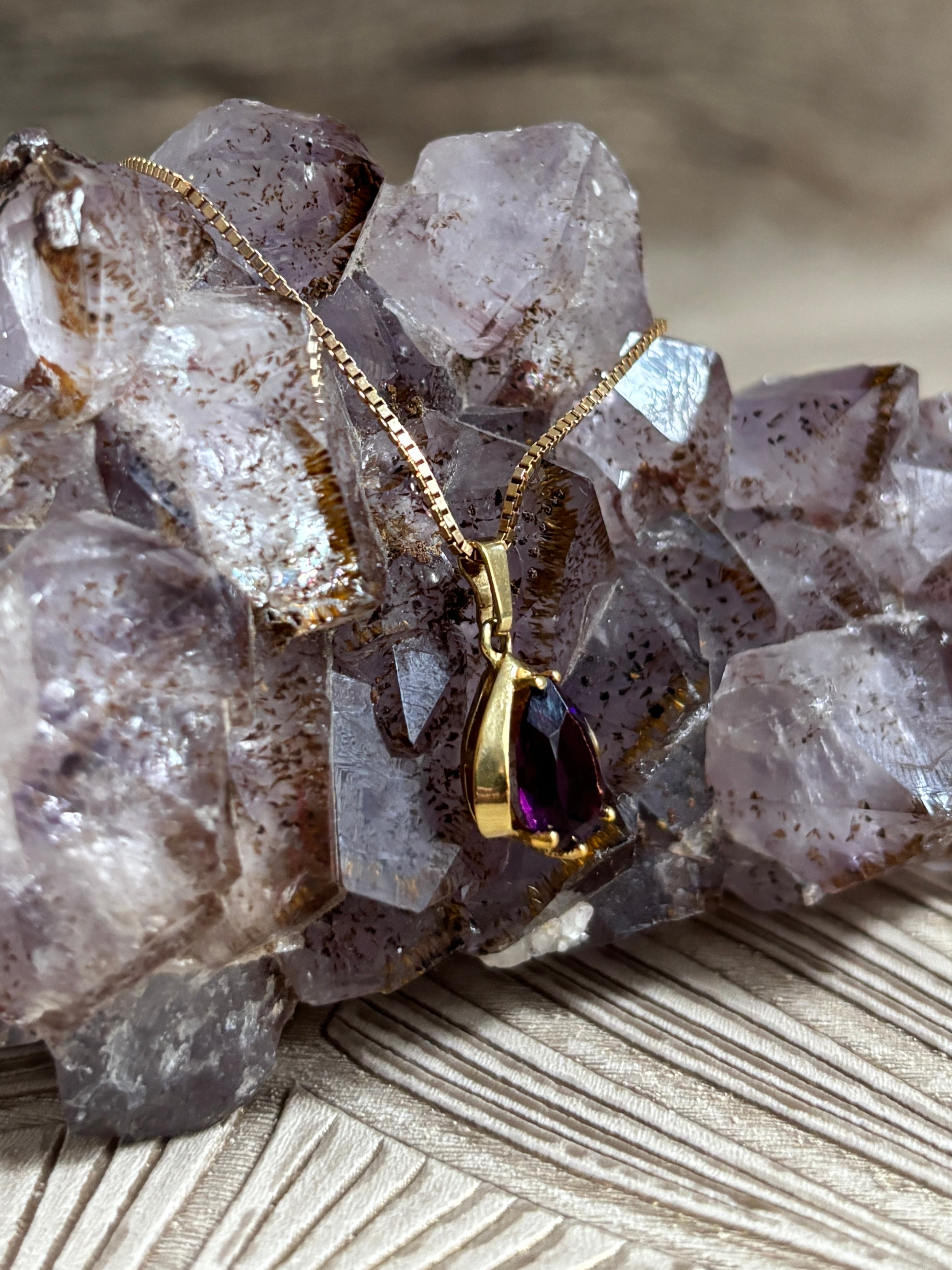 Kunziet Vintage Hanger