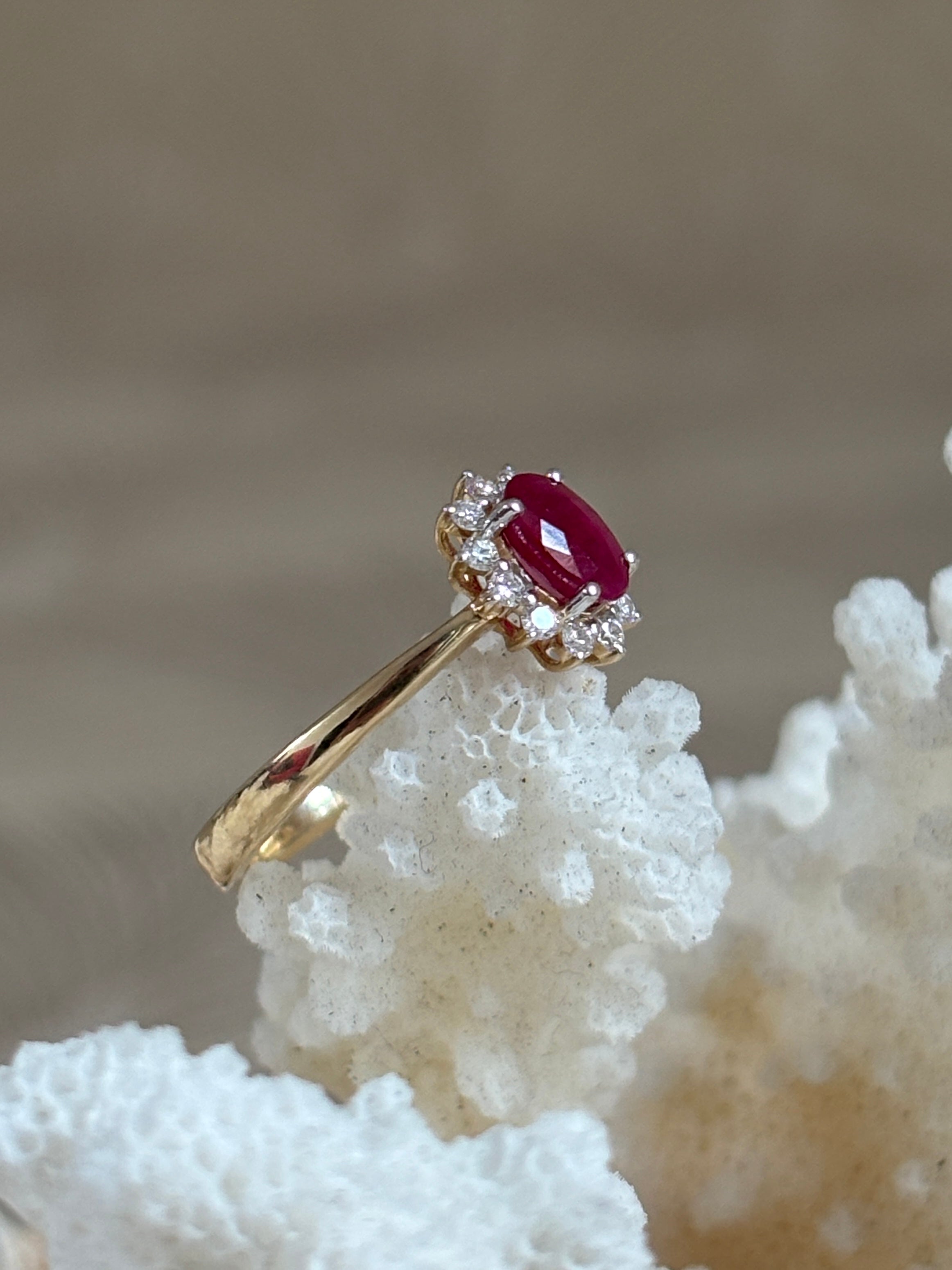 Entourage Ring Robijn