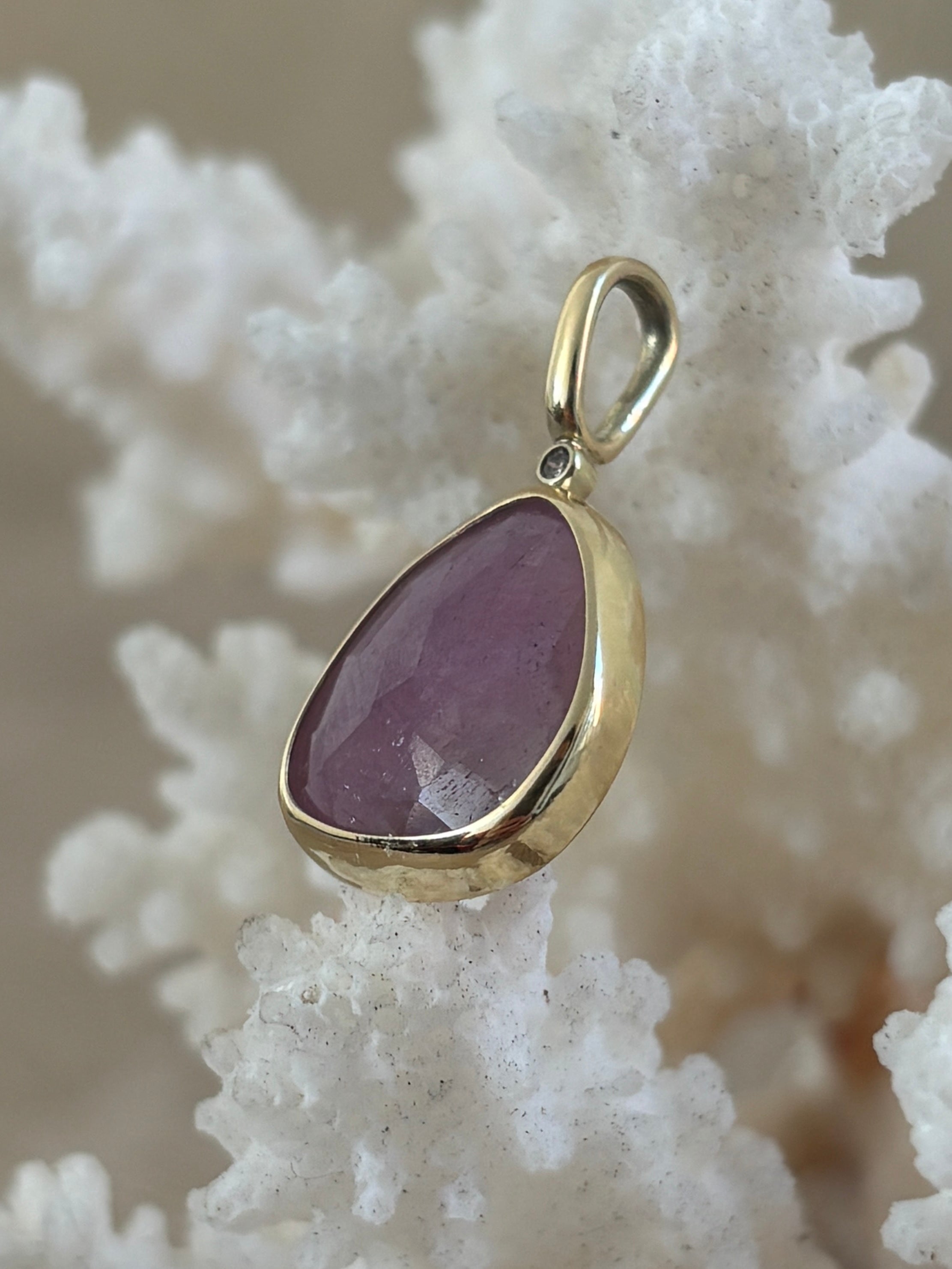 Roze Saffier Hanger met bruine Diamant