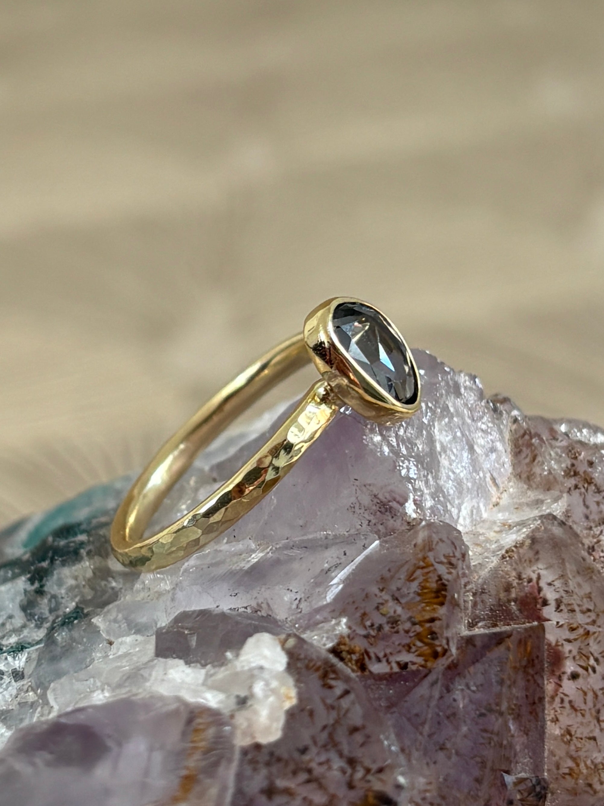 Spinel Kiezel Ring