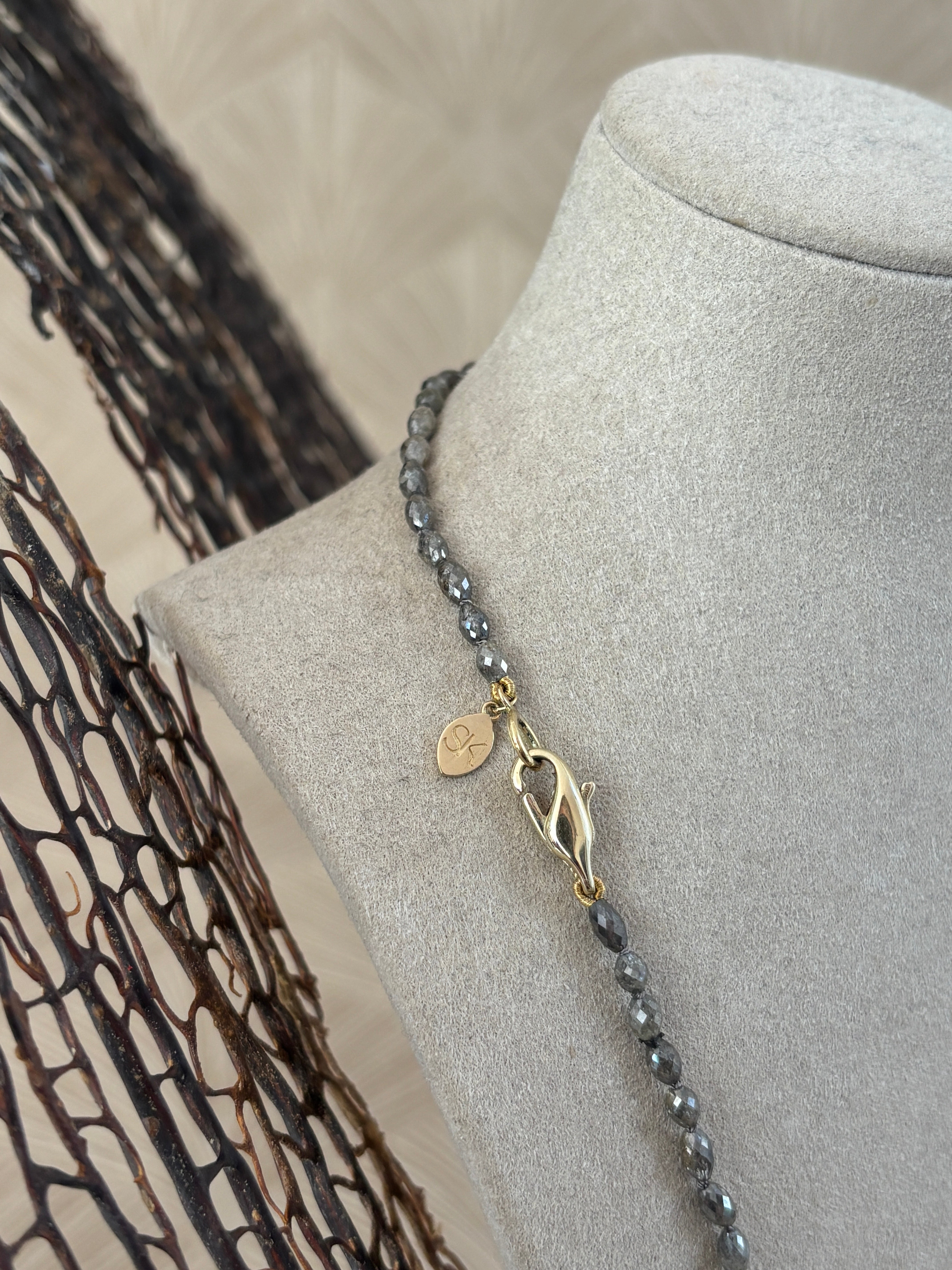 Grijze Diamant Olijf Ketting