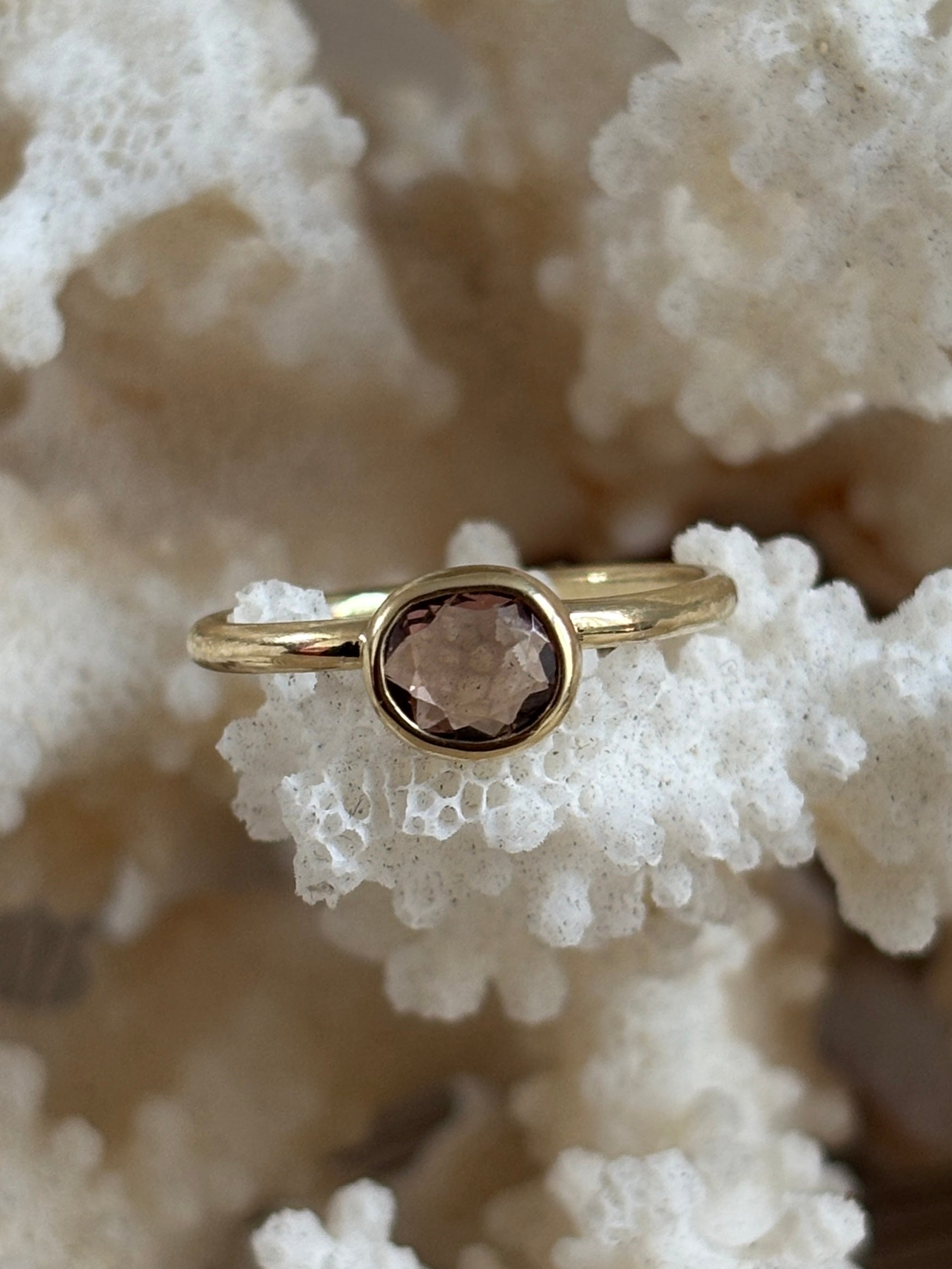 Granaat Tiny Ring
