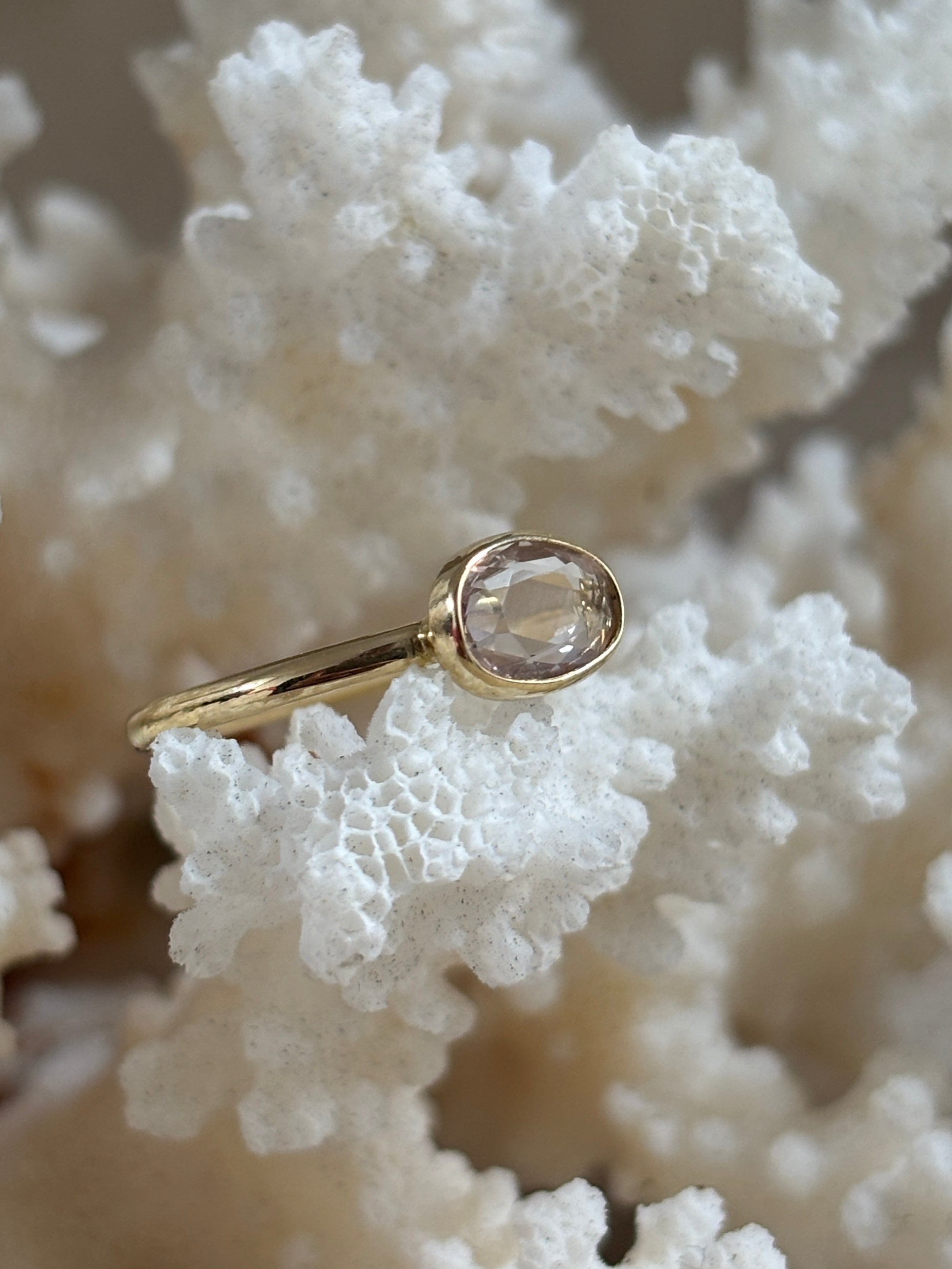 Rozenkwarts Dwars Tiny Ring