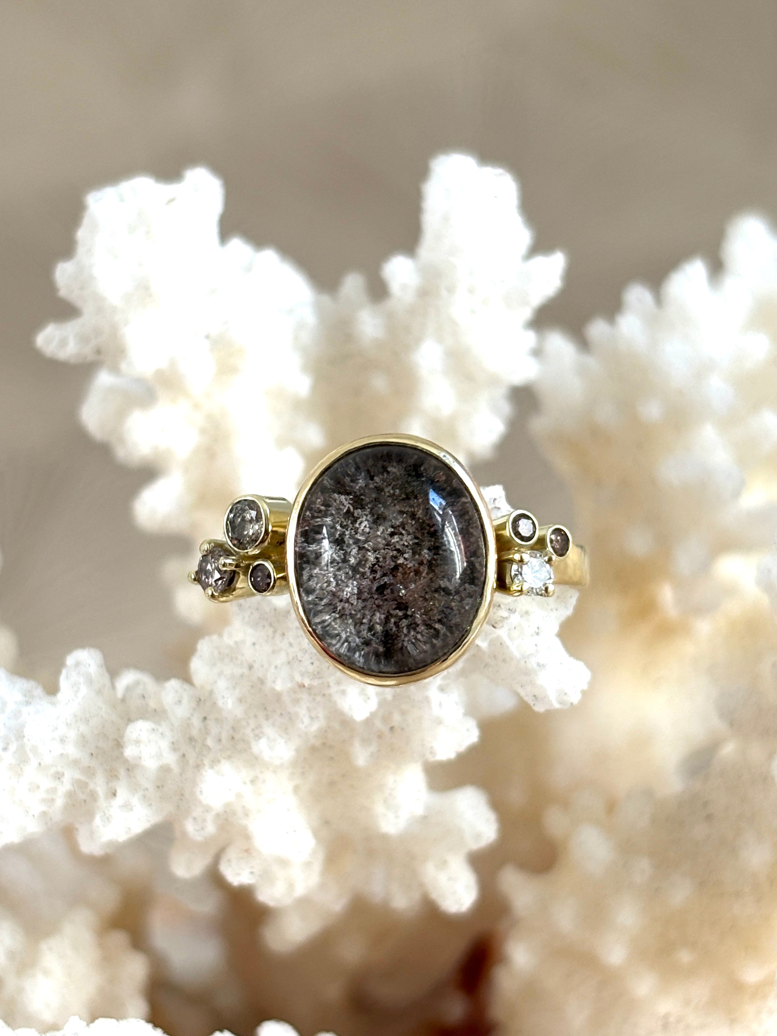 Lodoliet & Diamant Ring