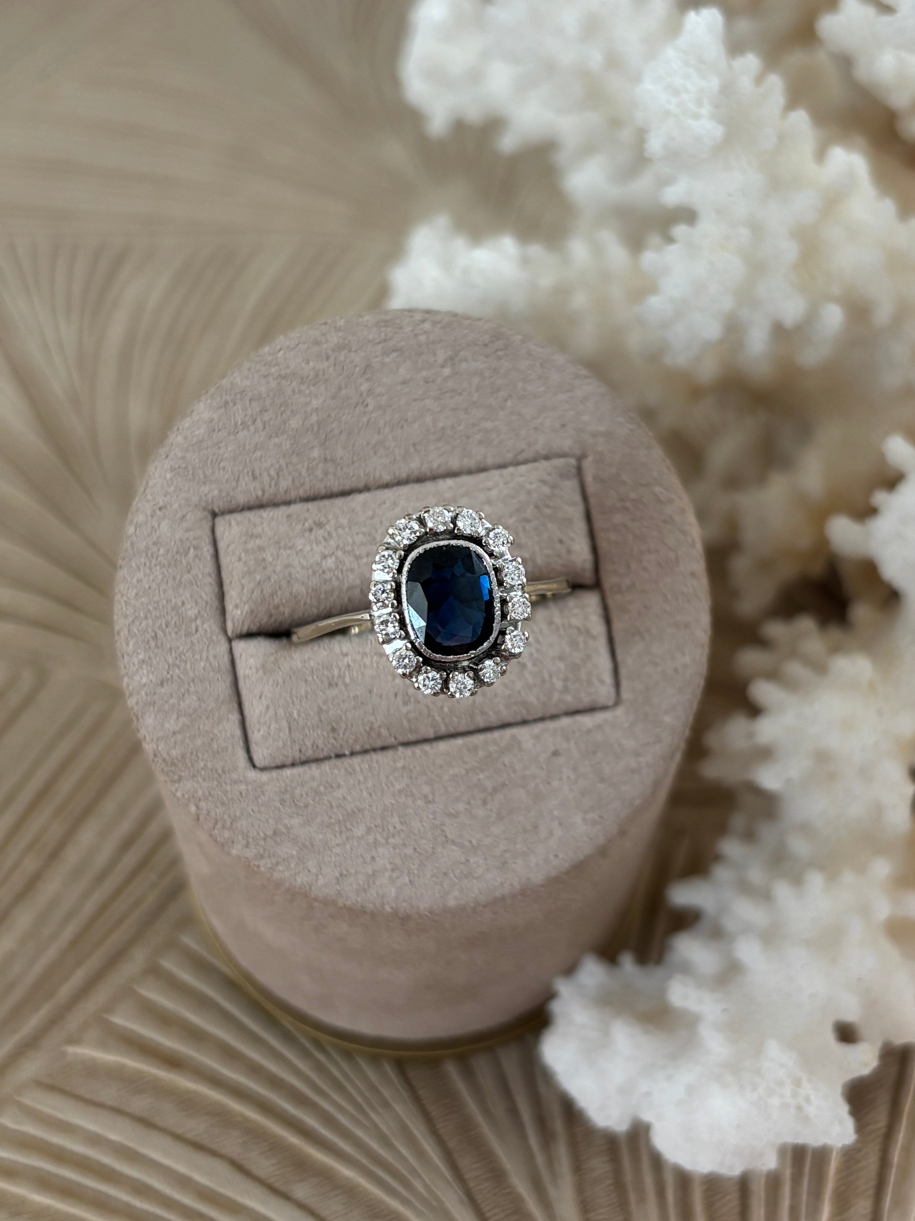 Vintage Entourage Ring