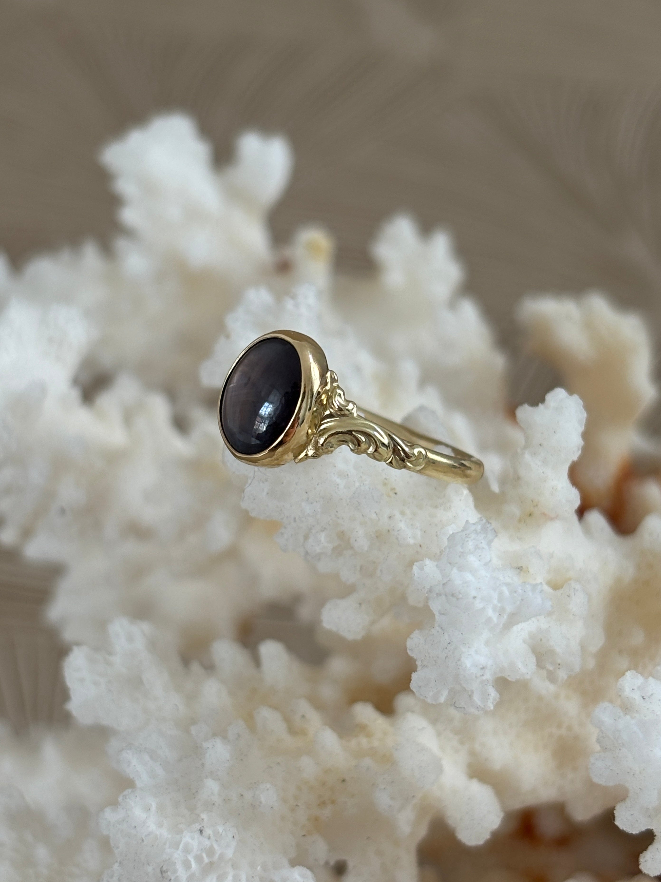 Ster Saffier Ring