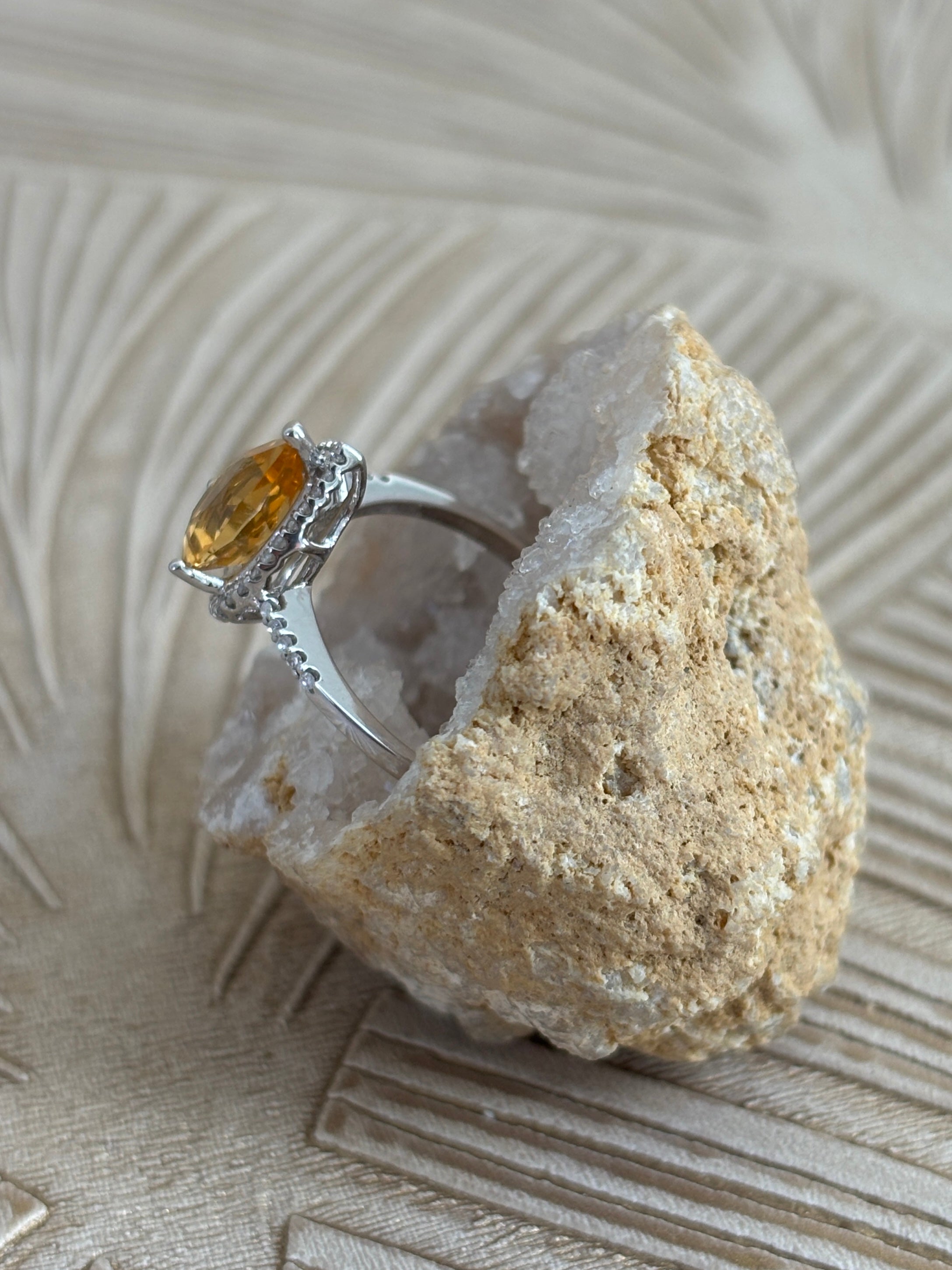 Citrien Entourage Ring