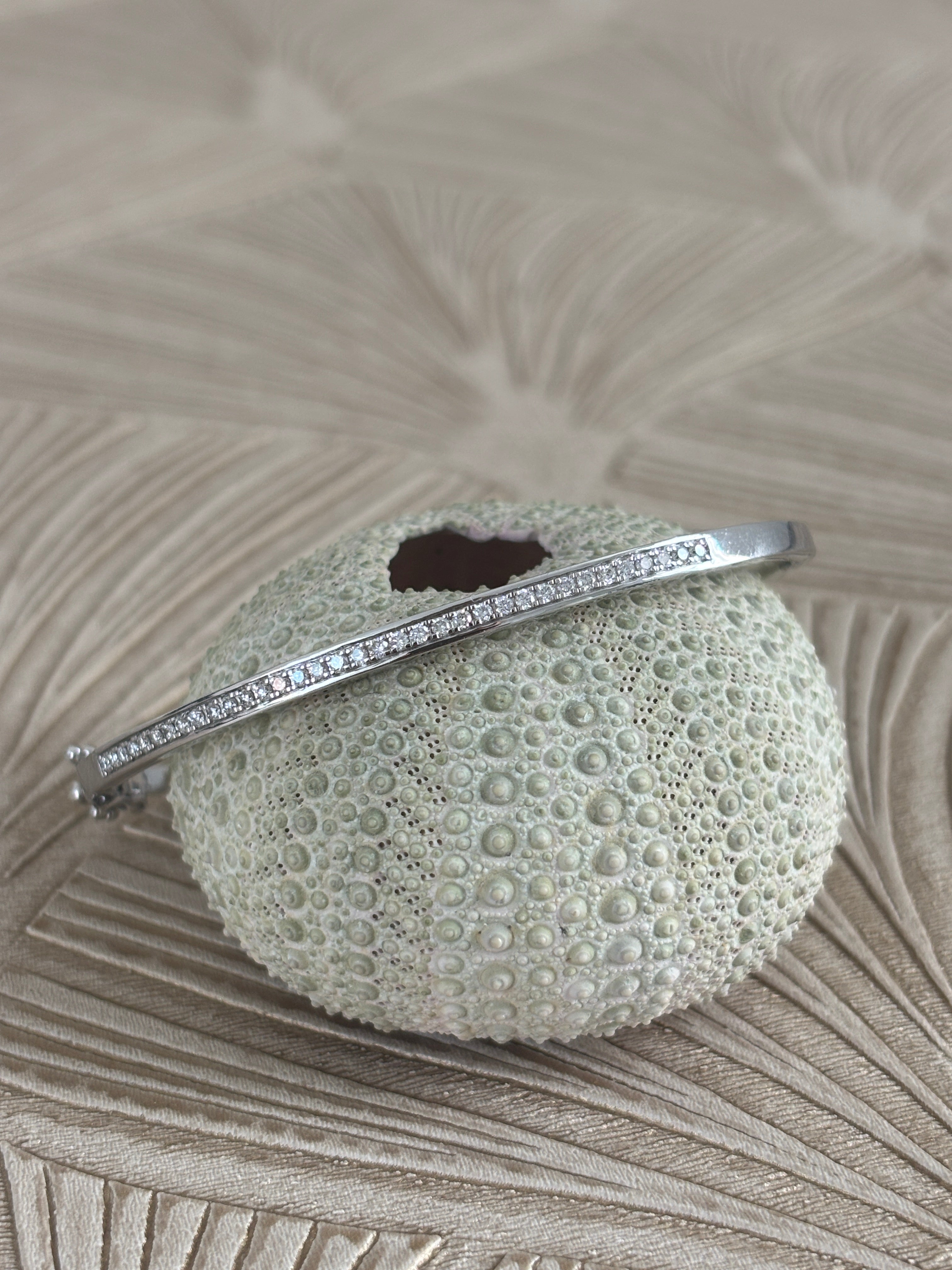 Witgouden Diamant Bangle