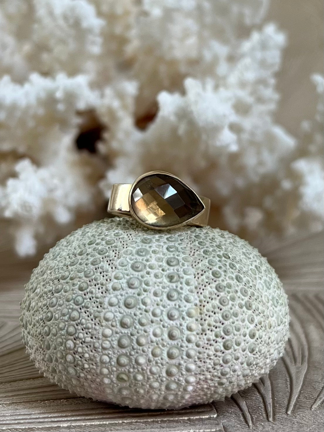 Pauw Rookkwarts Ring