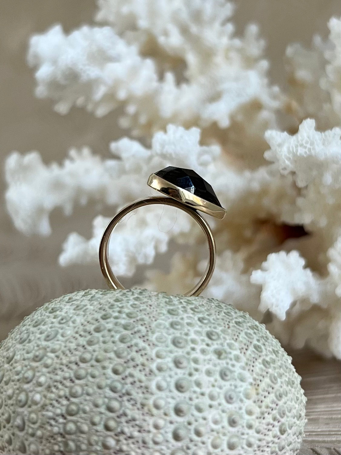 Pauw Rookkwarts Ring