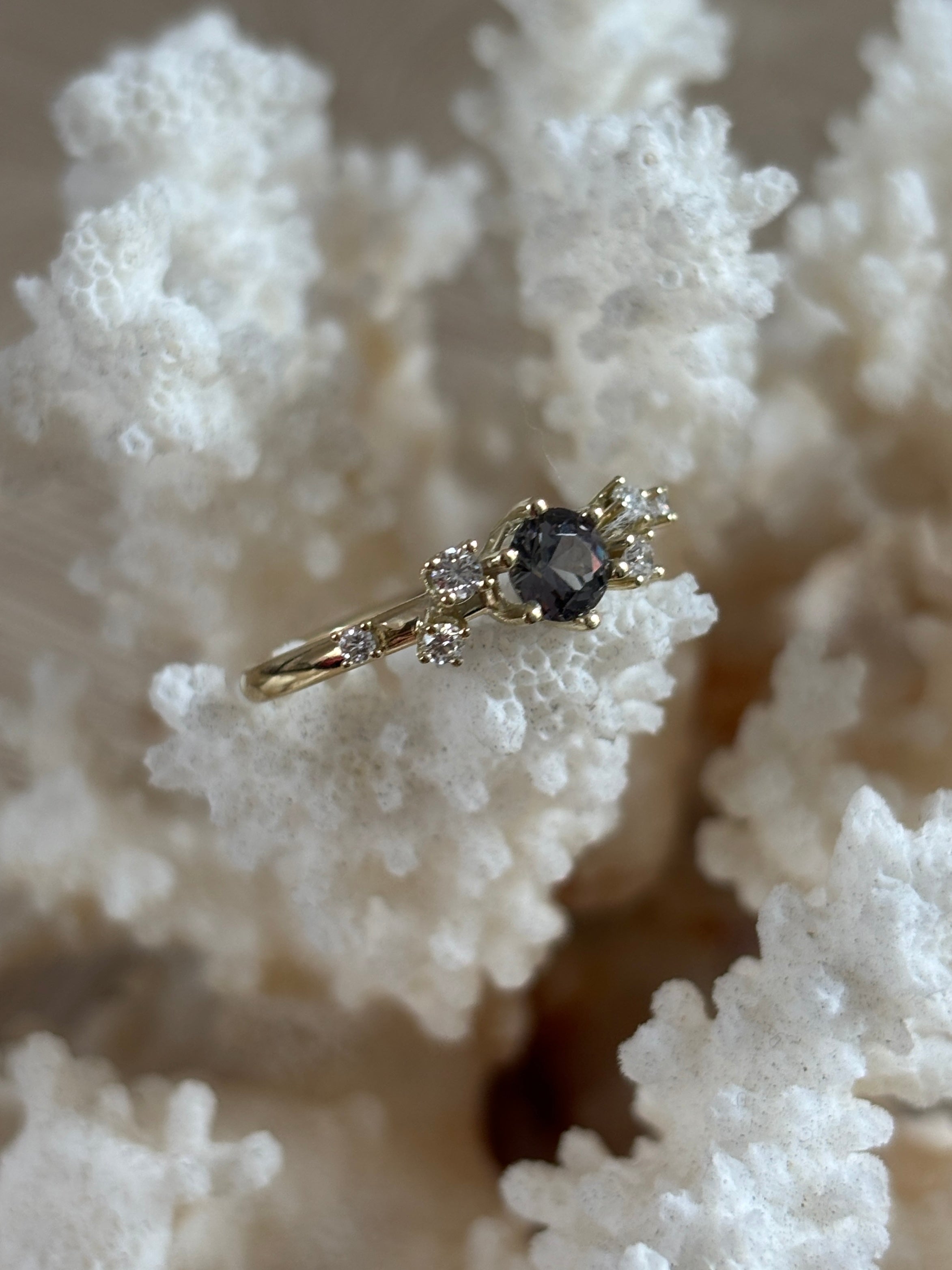 Spinel Diamant Ring