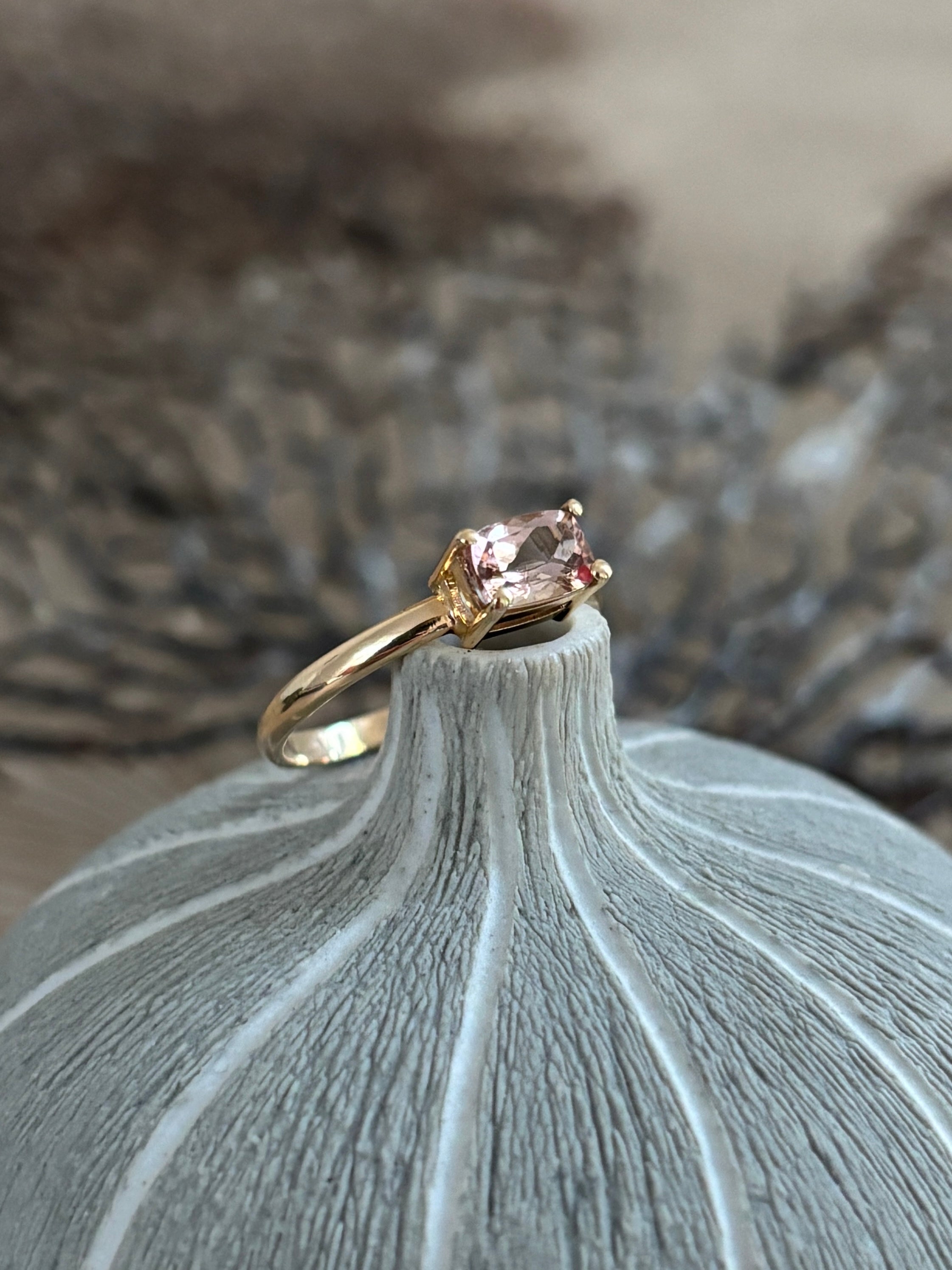 Morganiet Ring