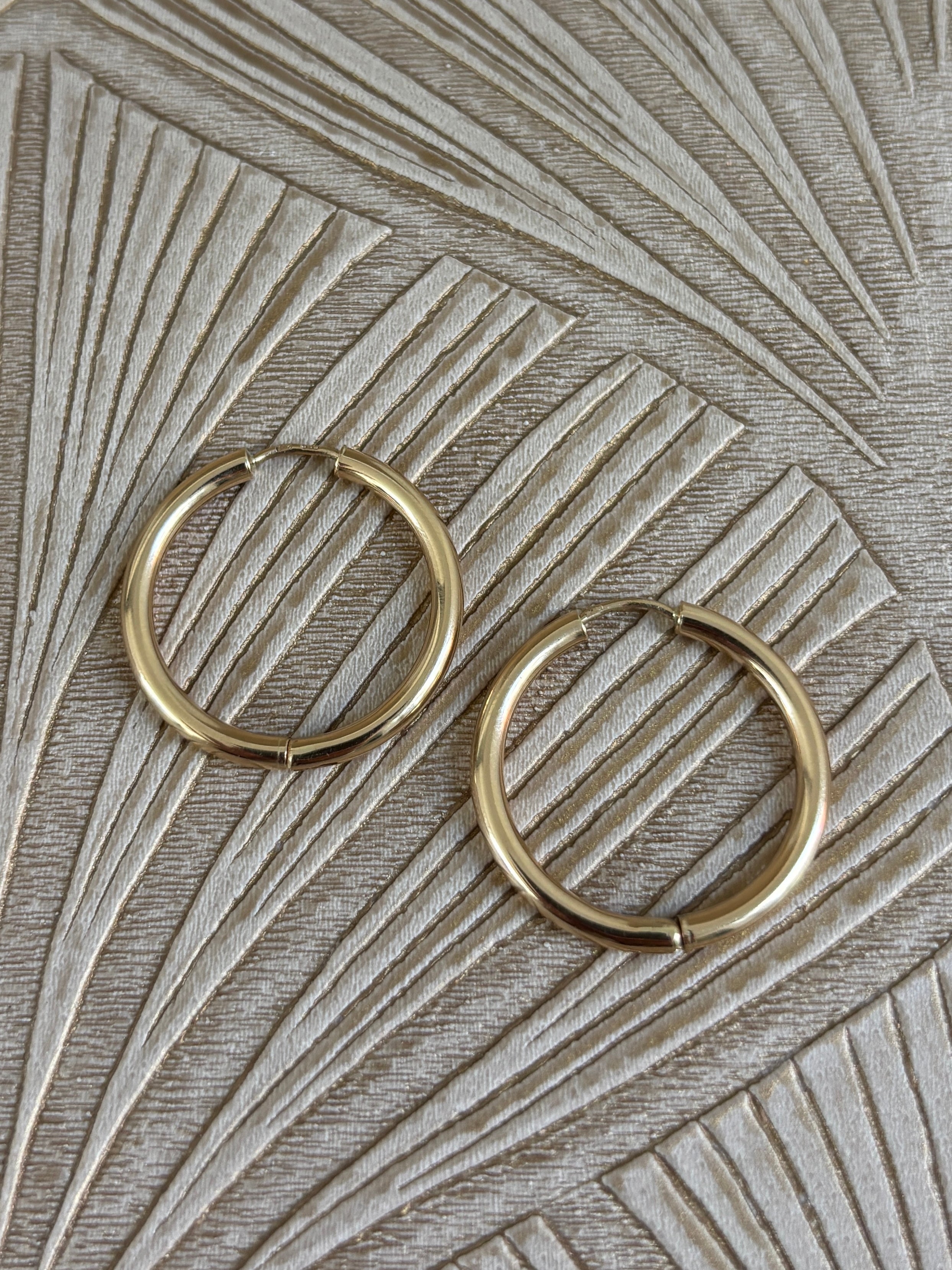 Oorringen M met Rhodoliet & Spessartien