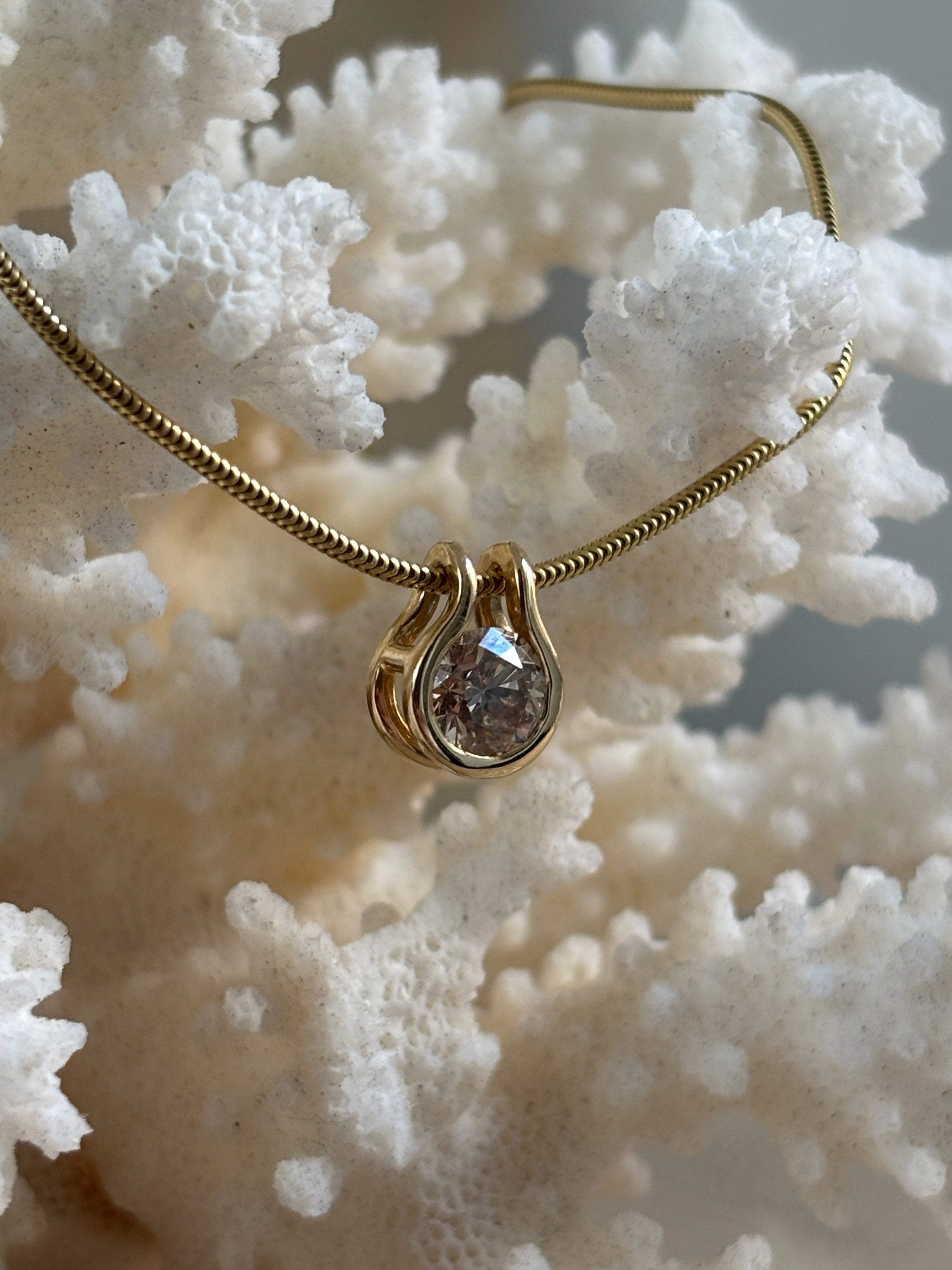 Champagne Diamant Hanger