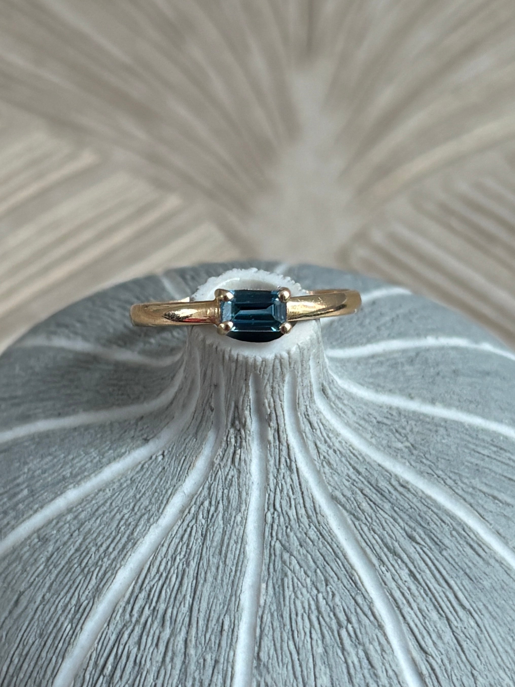 Kyaniet Ring