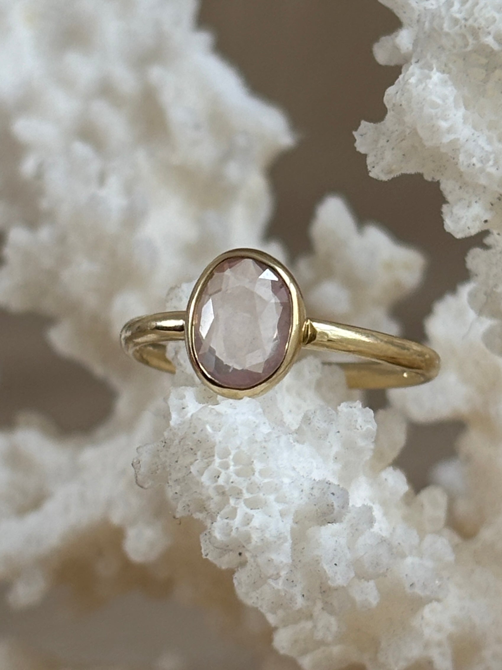 Rozenkwarts Tiny Ring