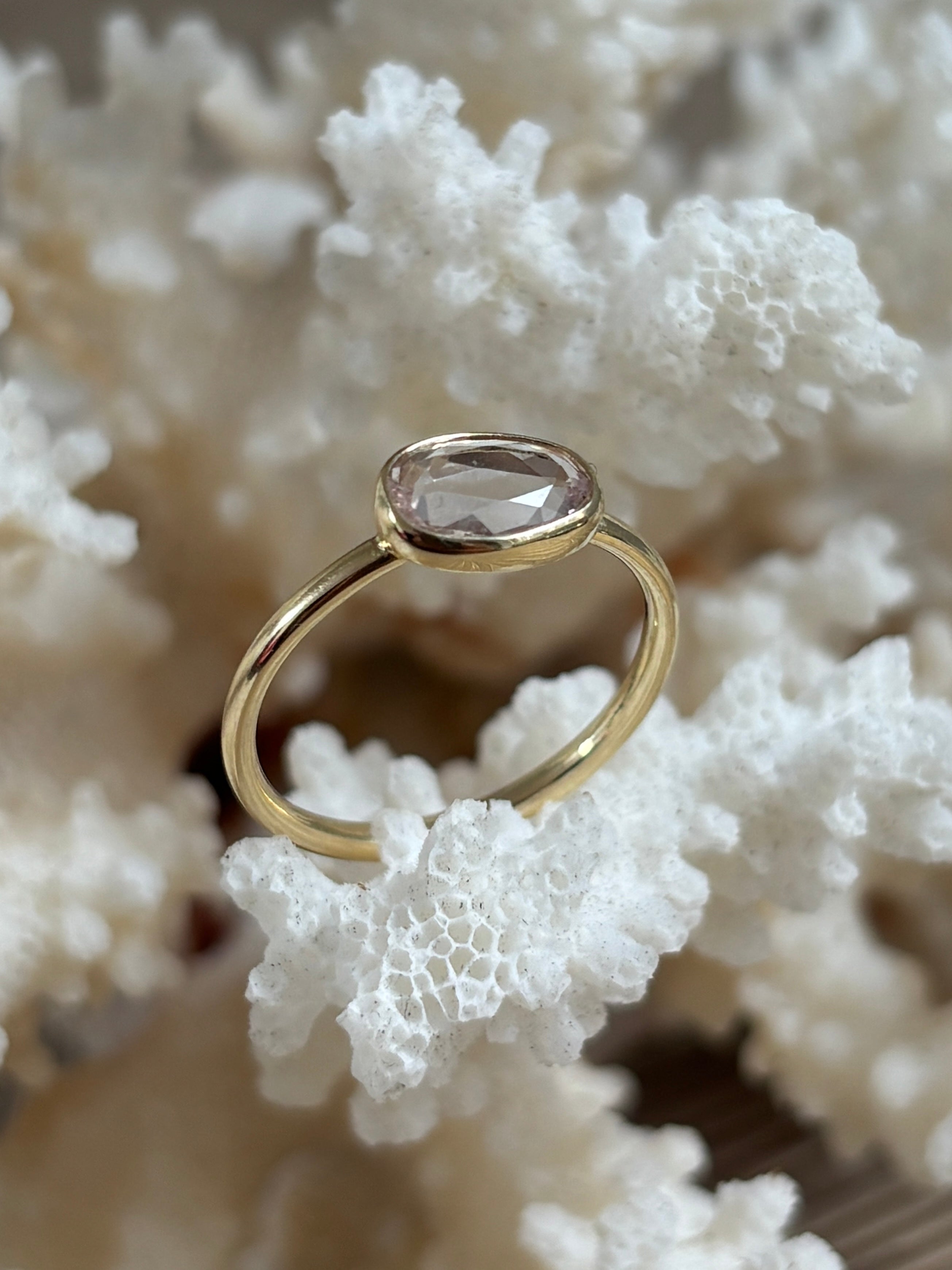 Rozenkwarts Dwars Tiny Ring