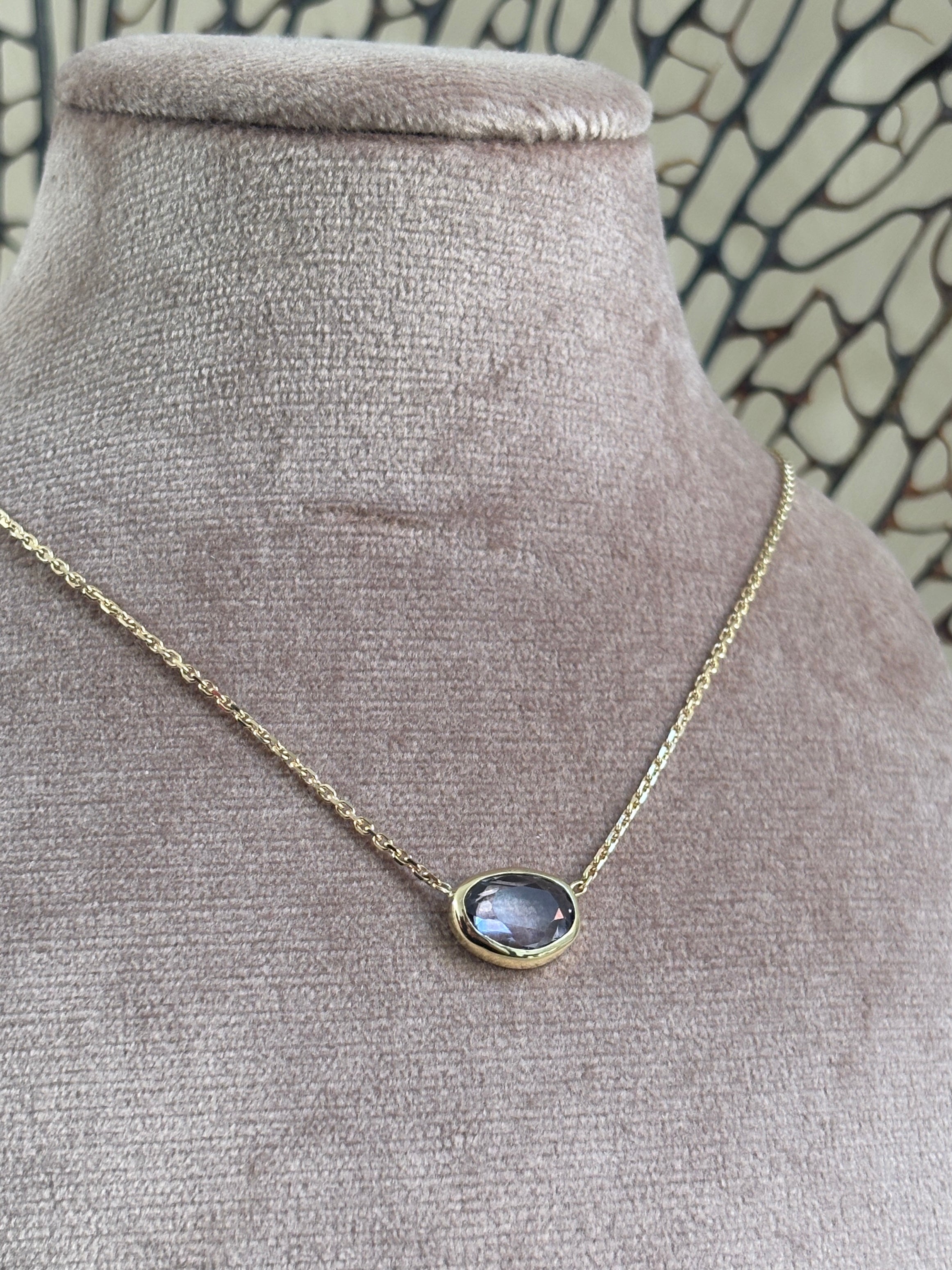 Spinel Amorf Ketting