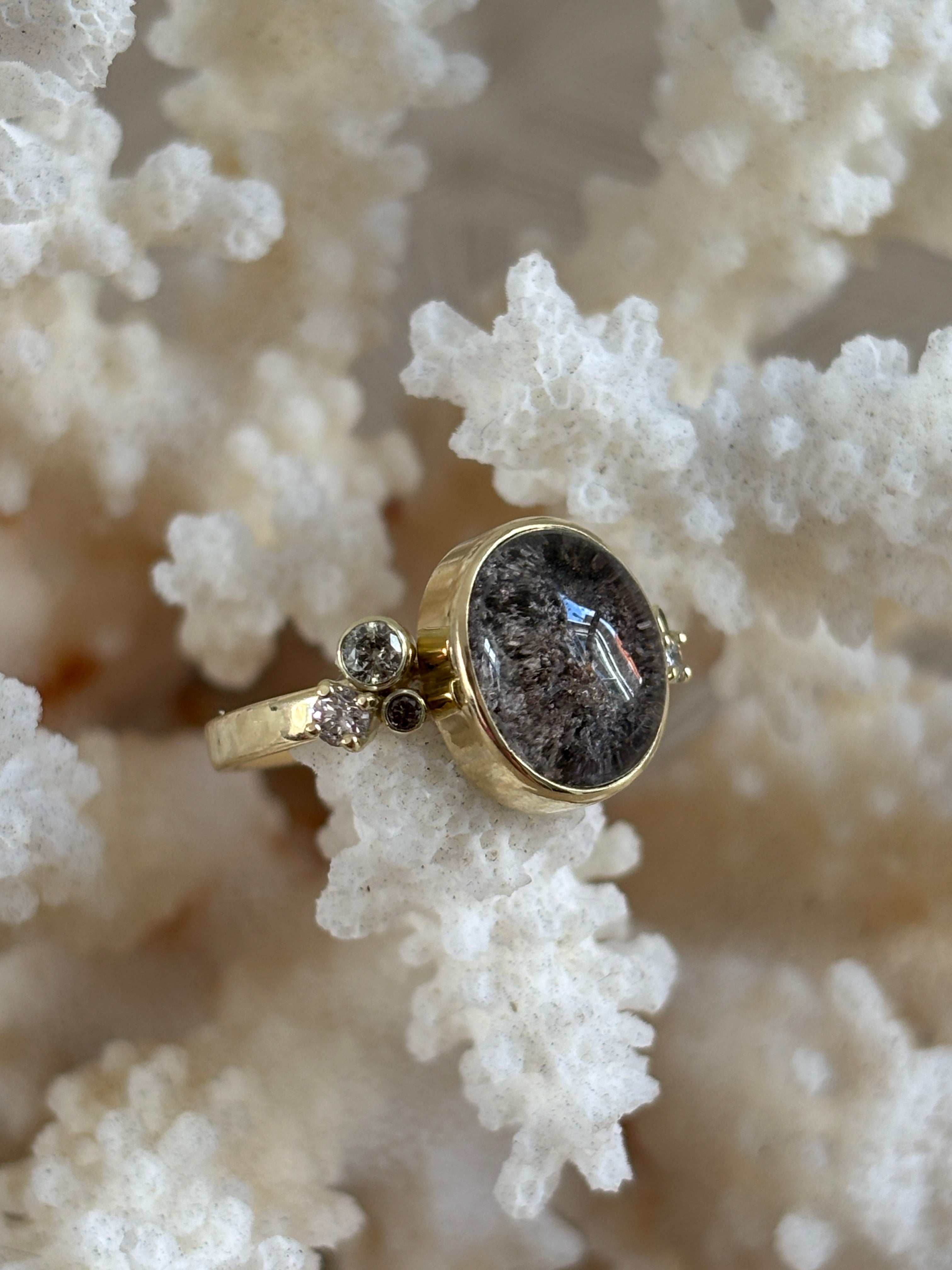 Lodoliet & Diamant Ring