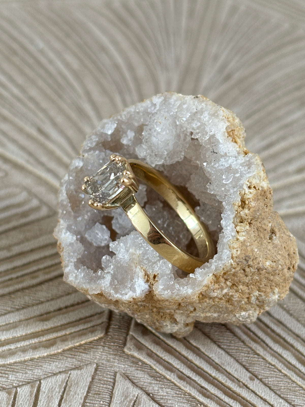 Old Cut Ring